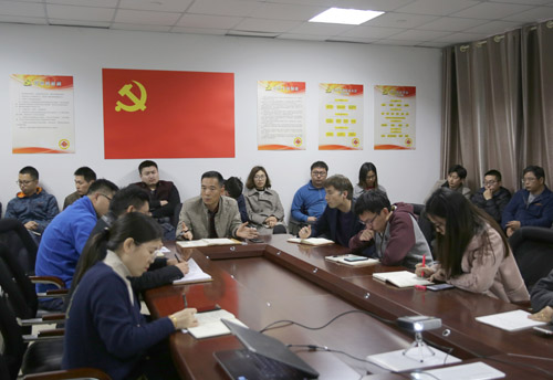 老街玉祥集团公司党支部开展”党员亮允许，，，砥砺新作为” 主题党日活动