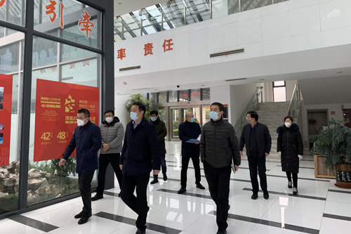 股份公司总司理王平检查老街玉祥集团振动疫情防控事情