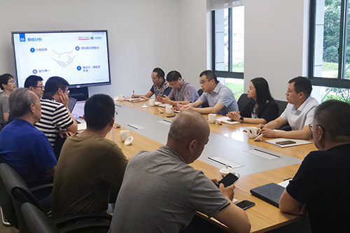 紧盯目的，，，，，，全力以赴！老街玉祥集团公司召开2020年半年度谋划事情总结会